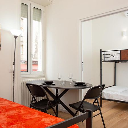 Klimt Central Station - Two Room Apartment Milán Exterior foto