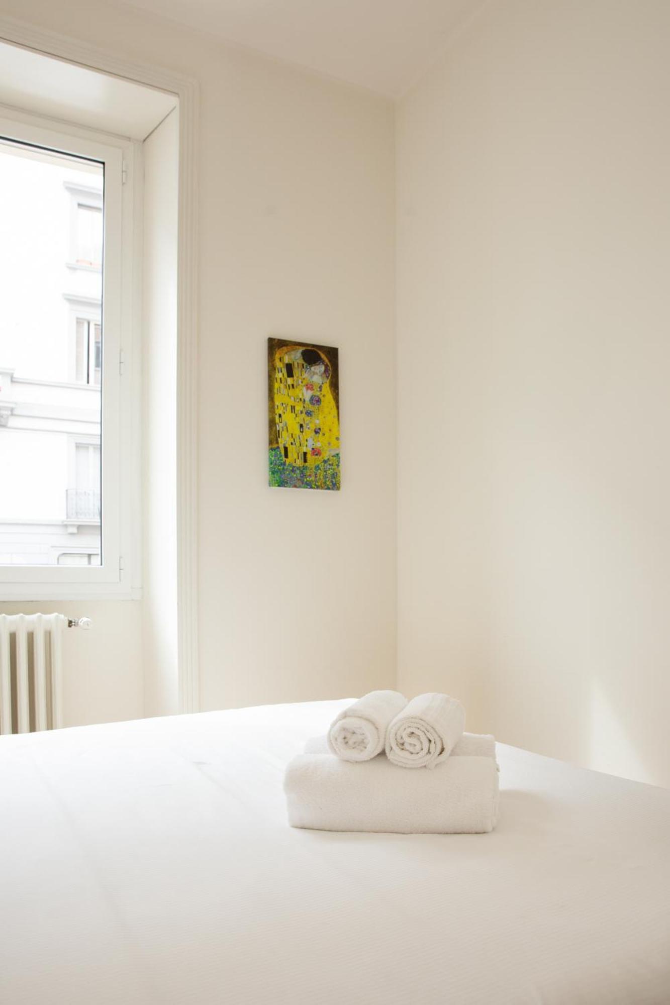 Klimt Central Station - Two Room Apartment Milán Exterior foto