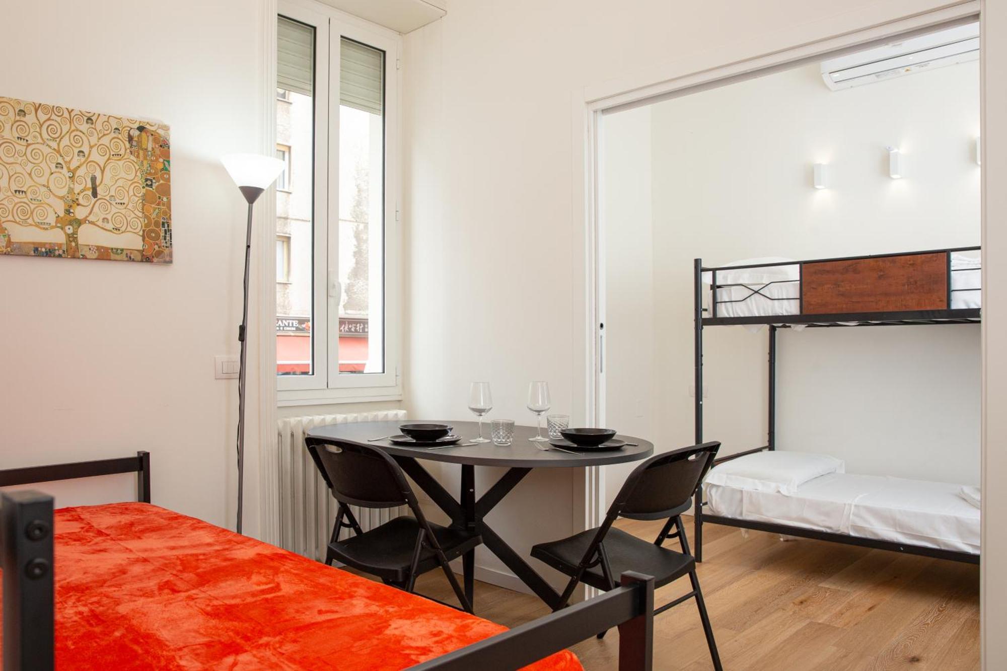 Klimt Central Station - Two Room Apartment Milán Exterior foto